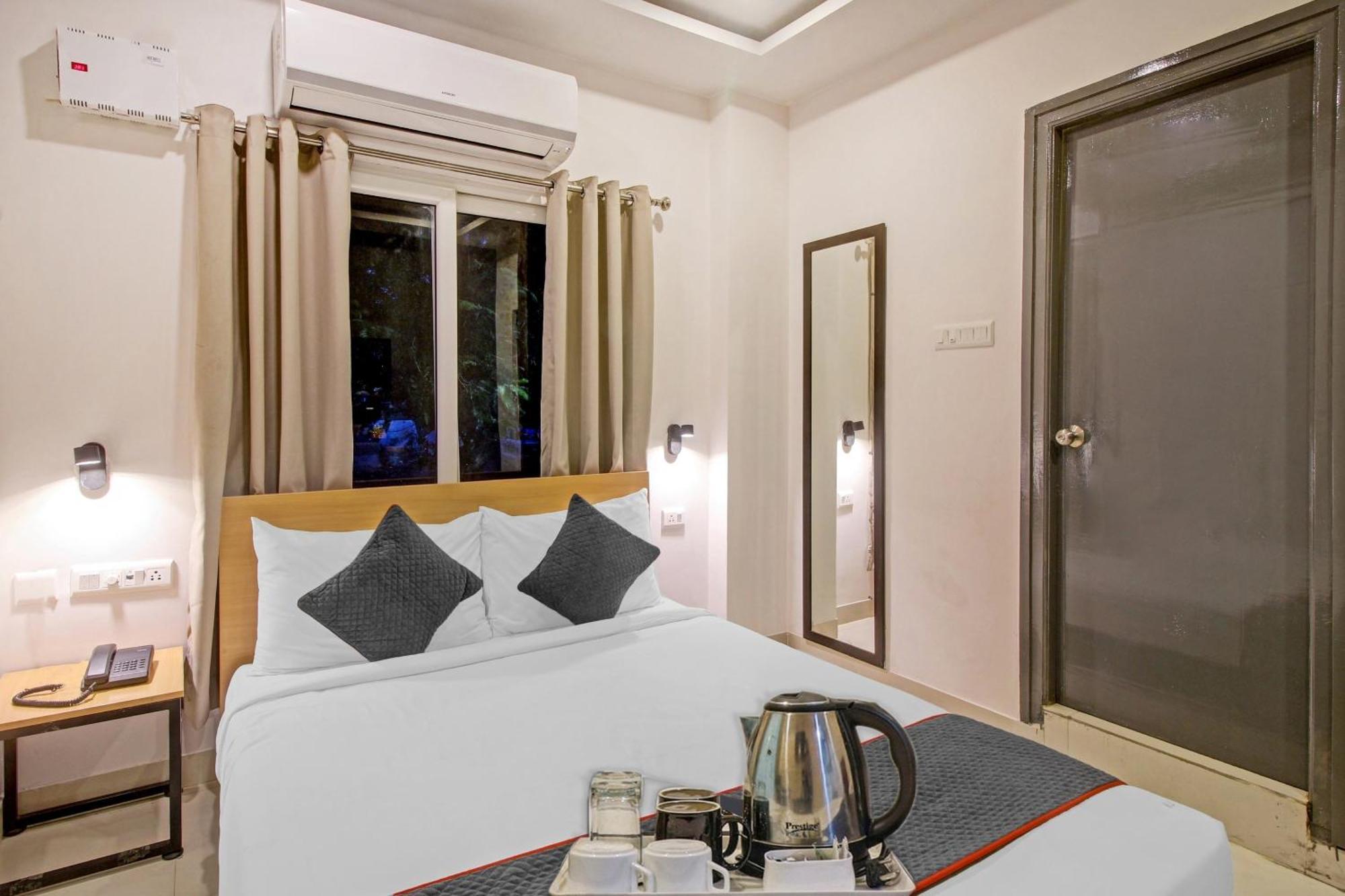 Hotel O Ss Skyline Shamshabad Esterno foto