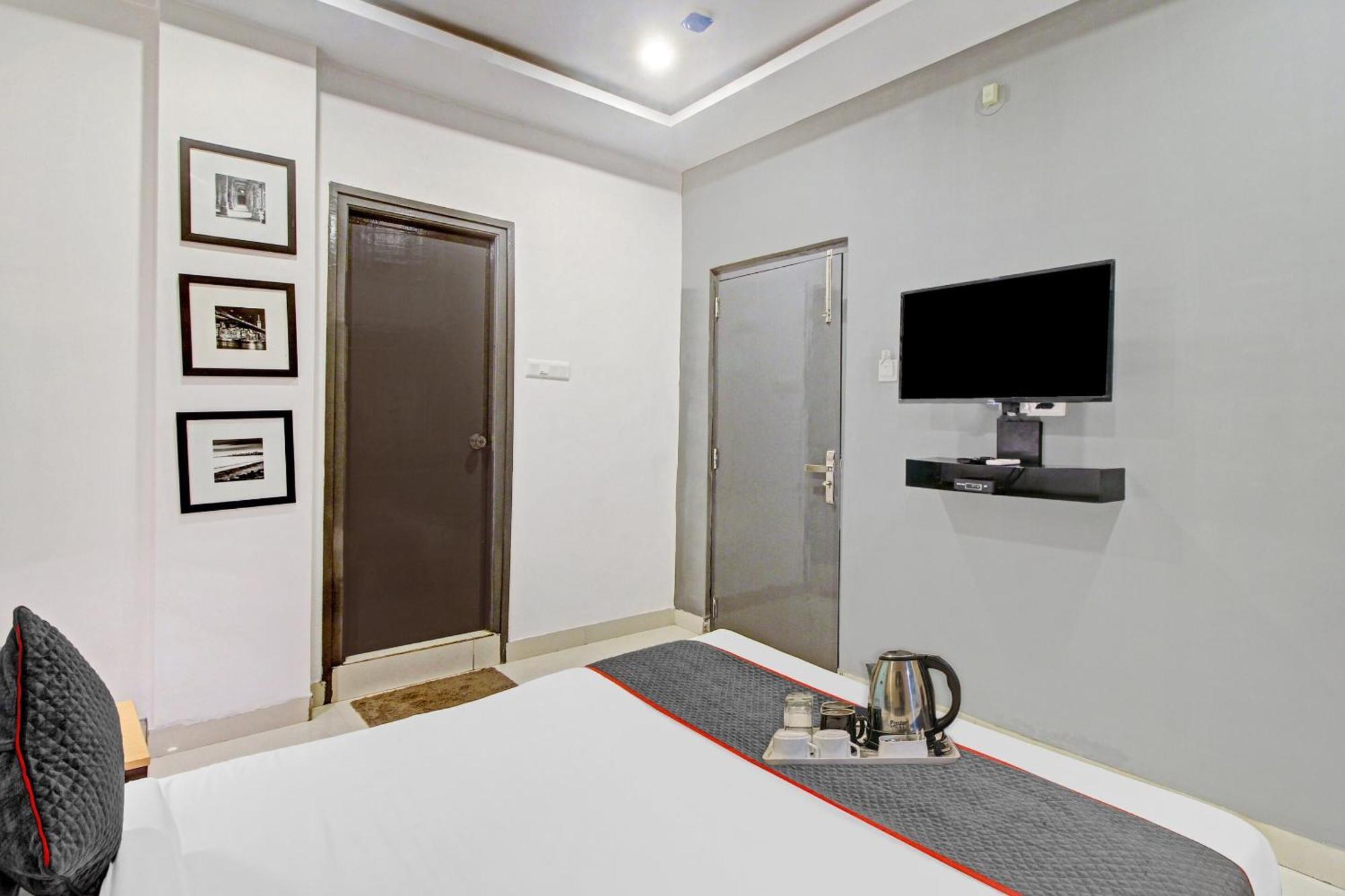 Hotel O Ss Skyline Shamshabad Esterno foto